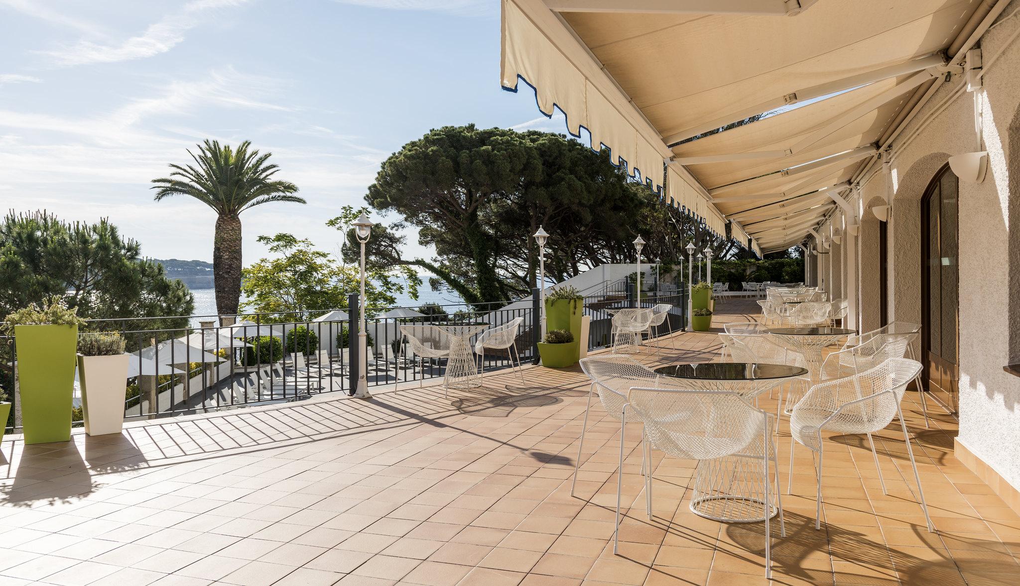 Ilunion Caleta Park Hotel Sant Feliu de Guixols Exterior photo